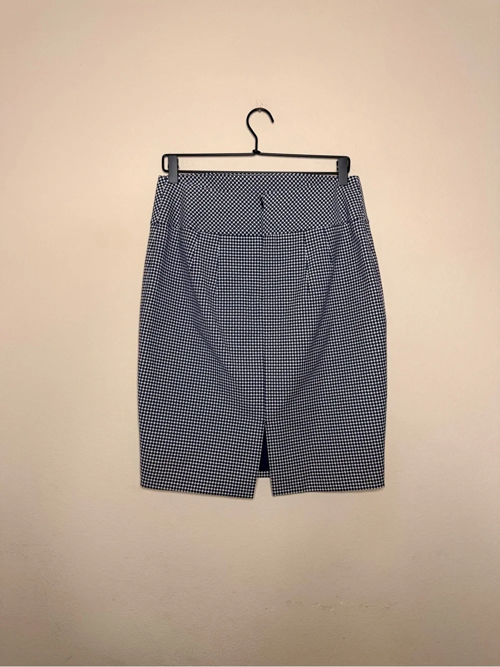 NWT Express Navy Blue Cream Line Pencil Skirt